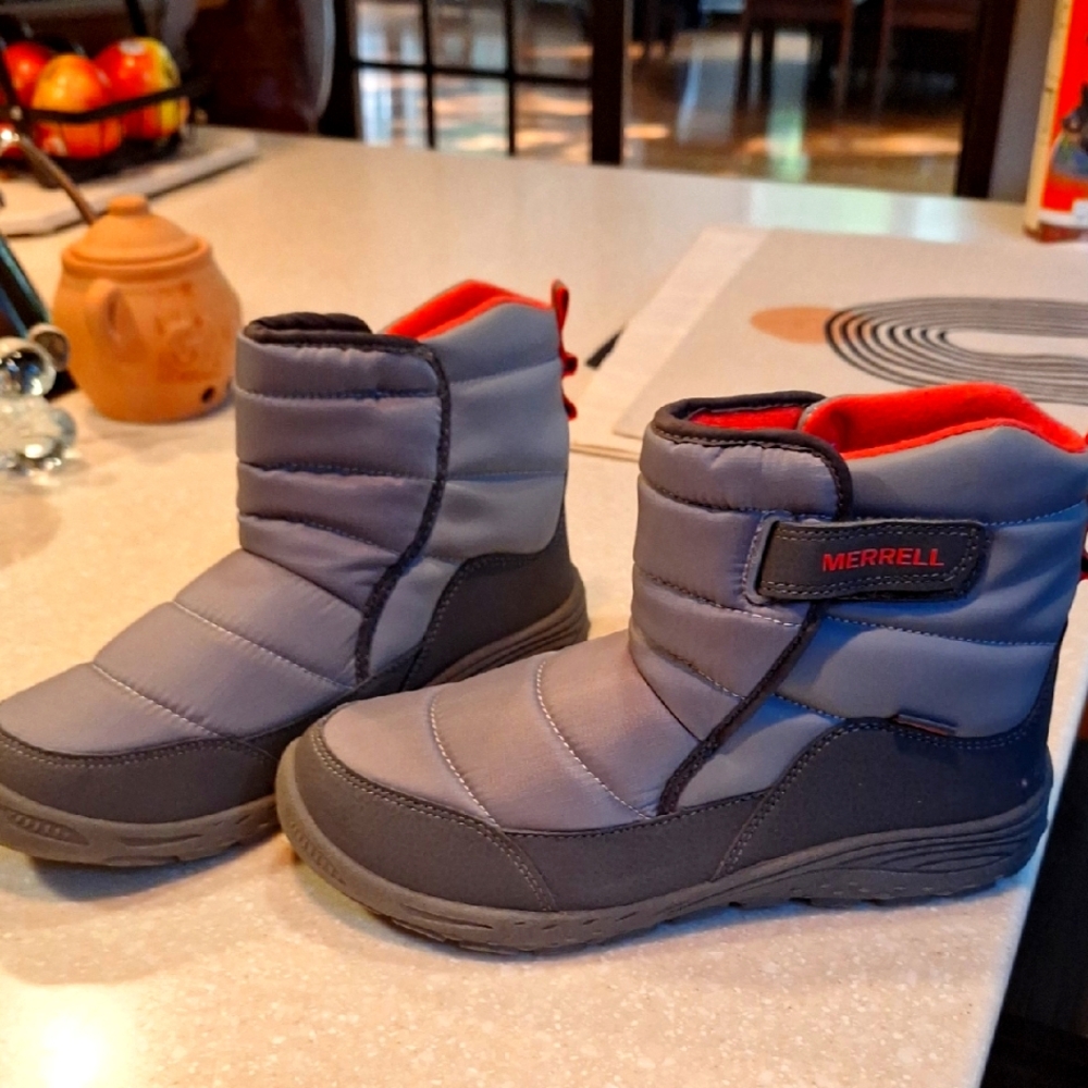 Merrell Women Gray With Orange Insulation Winter Boots